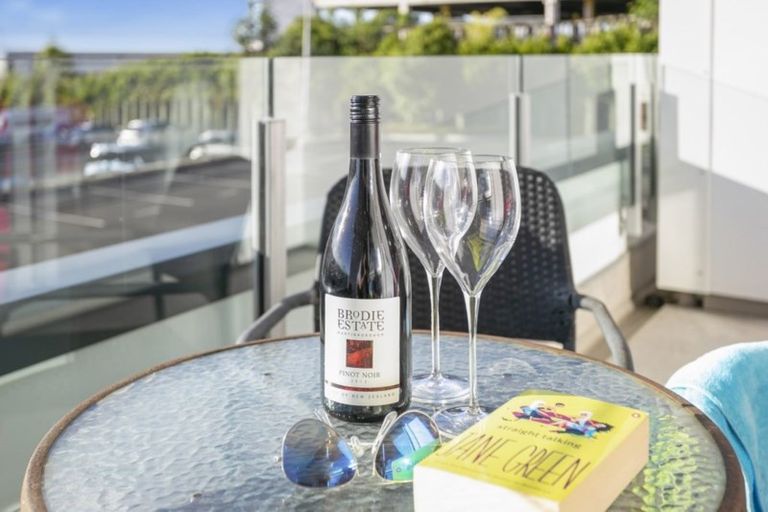 Photo of property in 115/17 Link Crescent, Stanmore Bay, Whangaparaoa, 0932