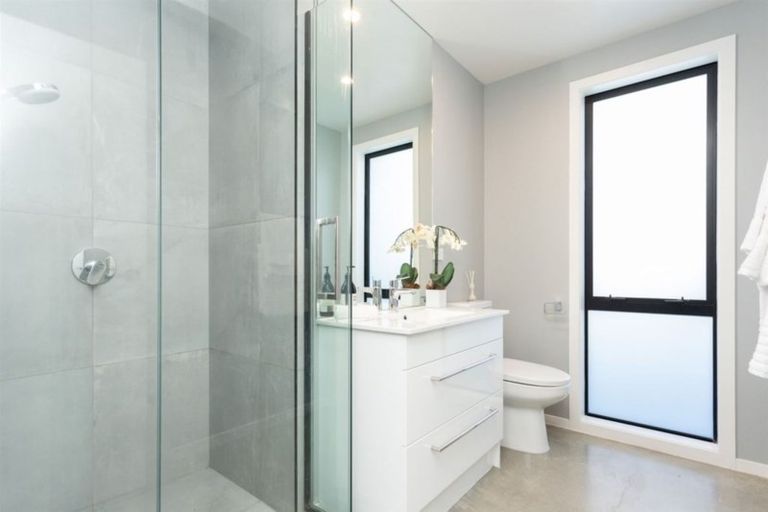 Photo of property in 54 Dover Street, St Albans, Christchurch, 8014