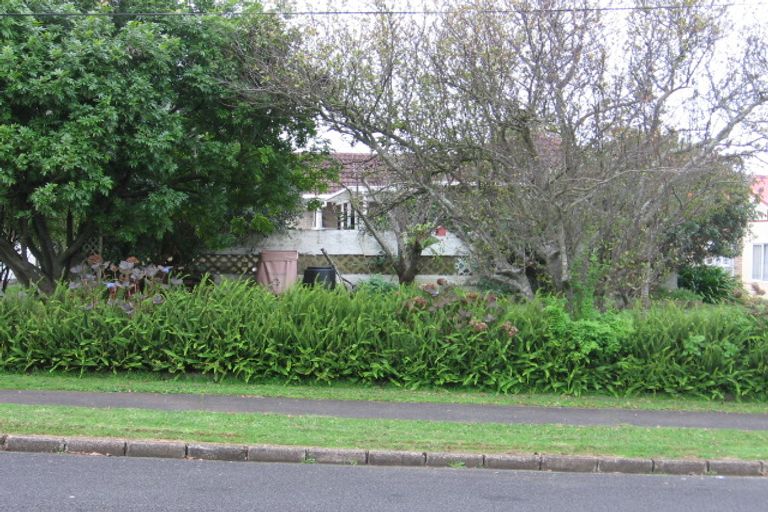Photo of property in 1/11 Hayward Road, Papatoetoe, Auckland, 2025