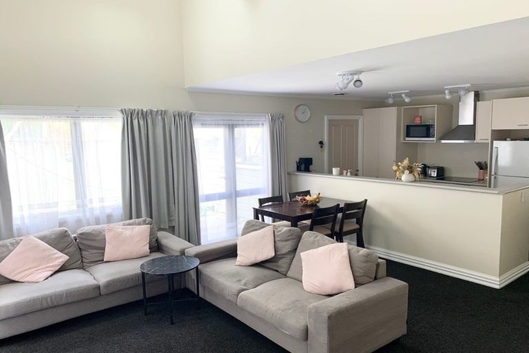 Photo of property in 162u6 Aro Street, Aro Valley, Wellington, 6021