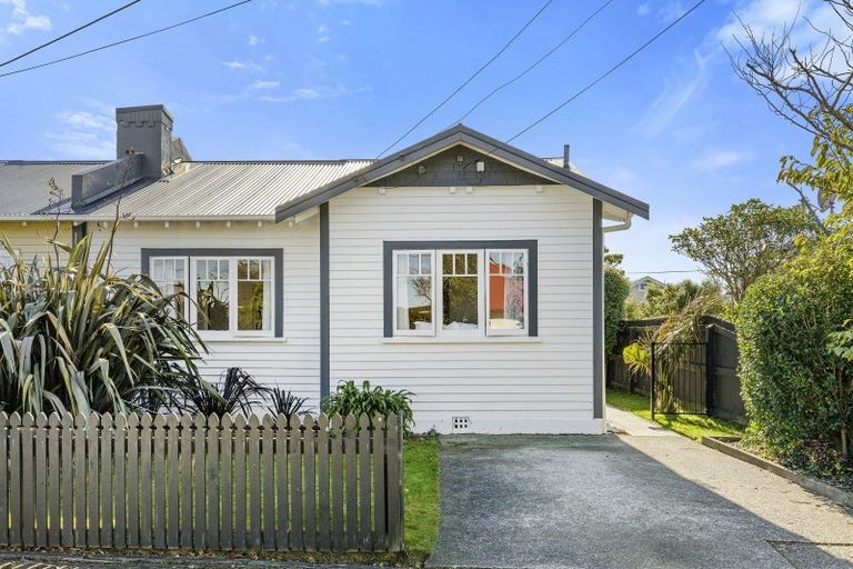 Photo of property in 19a Montague Street, Alicetown, Lower Hutt, 5010