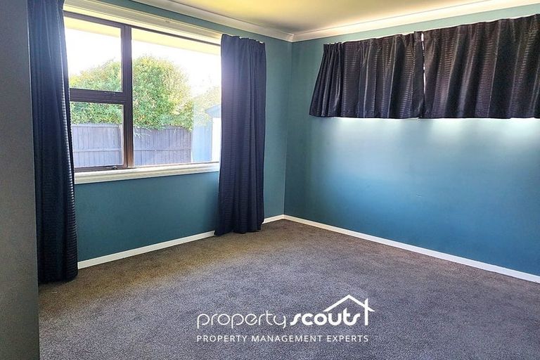 Photo of property in 87 Farquhars Road, Redwood, Christchurch, 8051