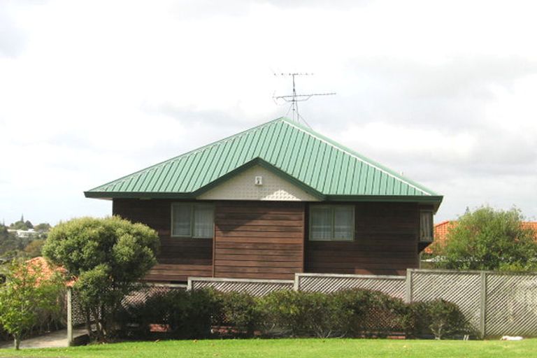 Photo of property in 155d Colwill Road, Massey, Auckland, 0614