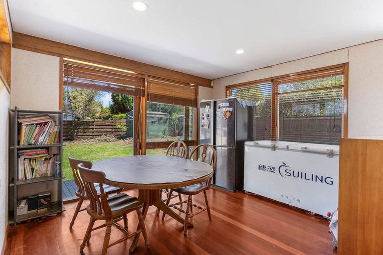 Photo of property in 15 Pooley Street, Pakuranga Heights, Auckland, 2010