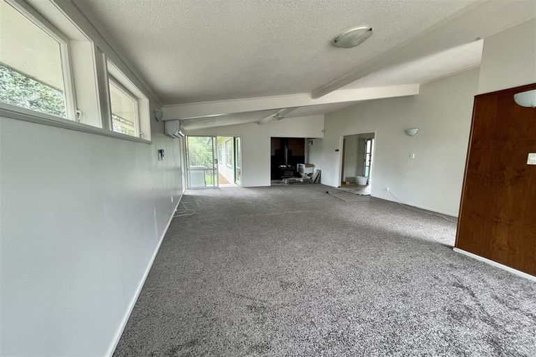 Photo of property in 13 Denyer Place, New Lynn, Auckland, 0600