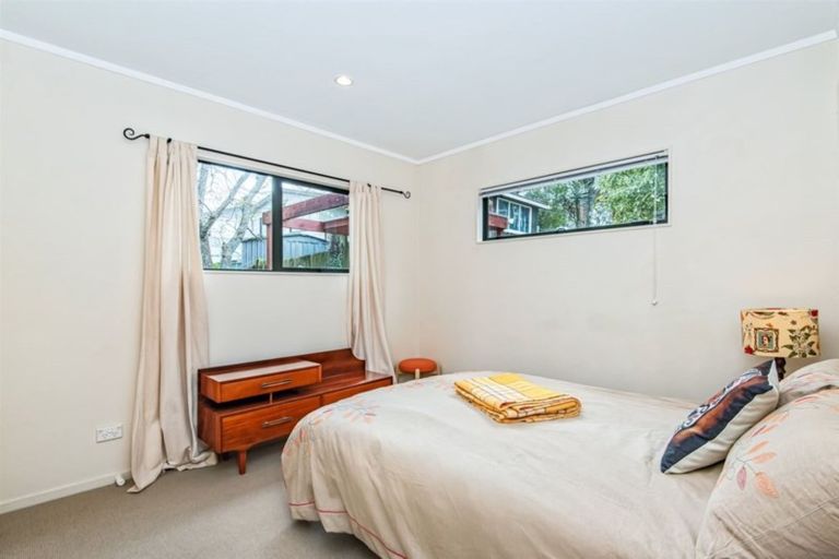 Photo of property in 123b Colwill Road, Massey, Auckland, 0614