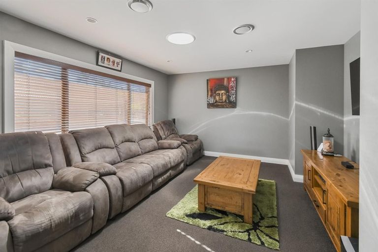 Photo of property in 21 Imperial Place, Flat Bush, Auckland, 2019