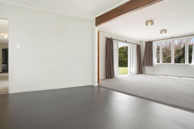 Photo of property in 116 Taikata Road, Te Atatu Peninsula, Auckland, 0610