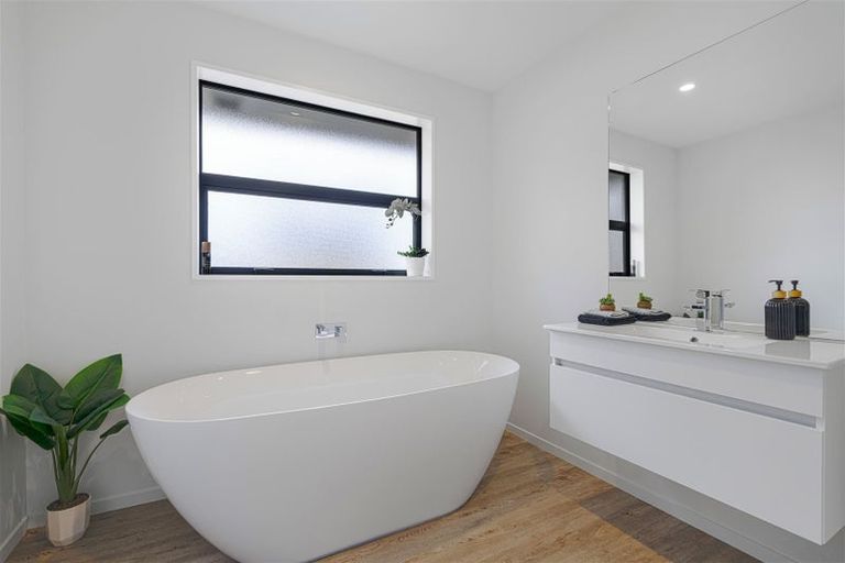 Photo of property in 1 Ella Street, Rolleston, 7614