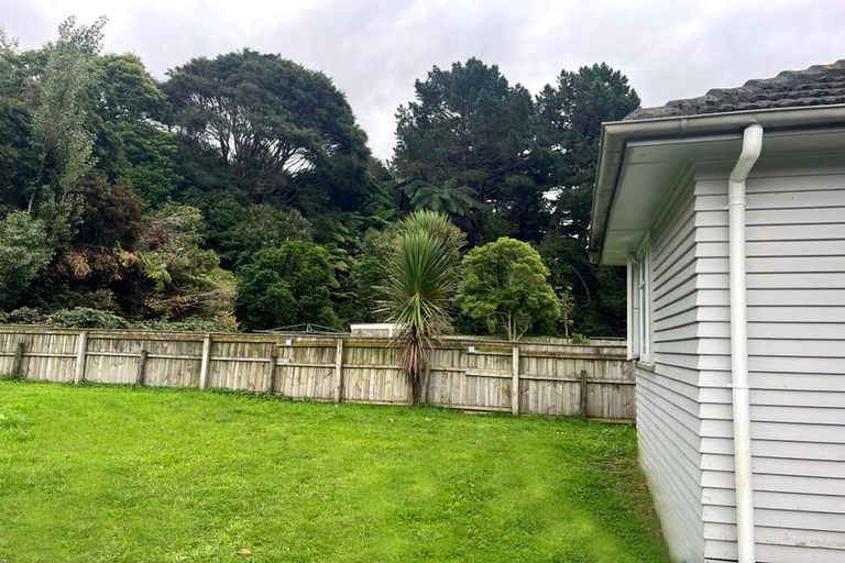 Photo of property in 388-390 George Street, Stokes Valley, Lower Hutt, 5019