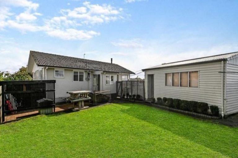 Photo of property in 37 Winsford Street, Manurewa, Auckland, 2102