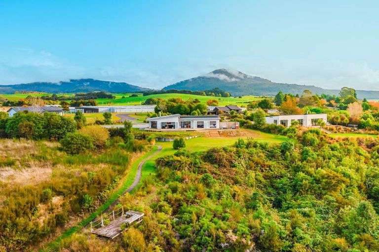 Photo of property in 11 Rangikatea Road, Omori, Turangi, 3381