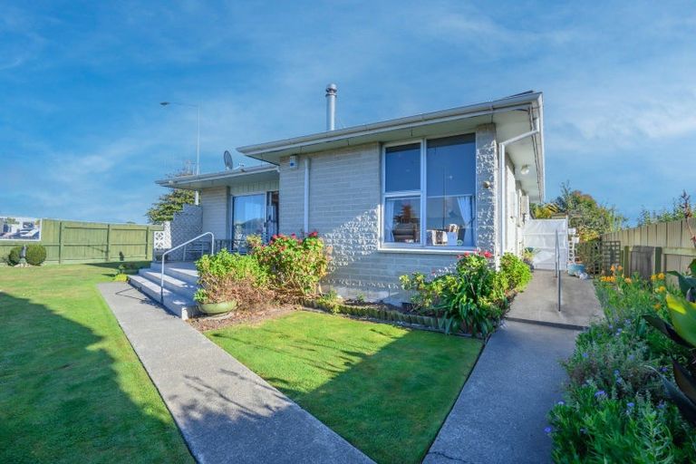 Photo of property in 100 Nottingley Road, Frimley, Hastings, 4120