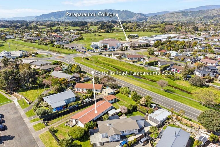 Photo of property in 46 Hollis Road, Paraparaumu Beach, Paraparaumu, 5032