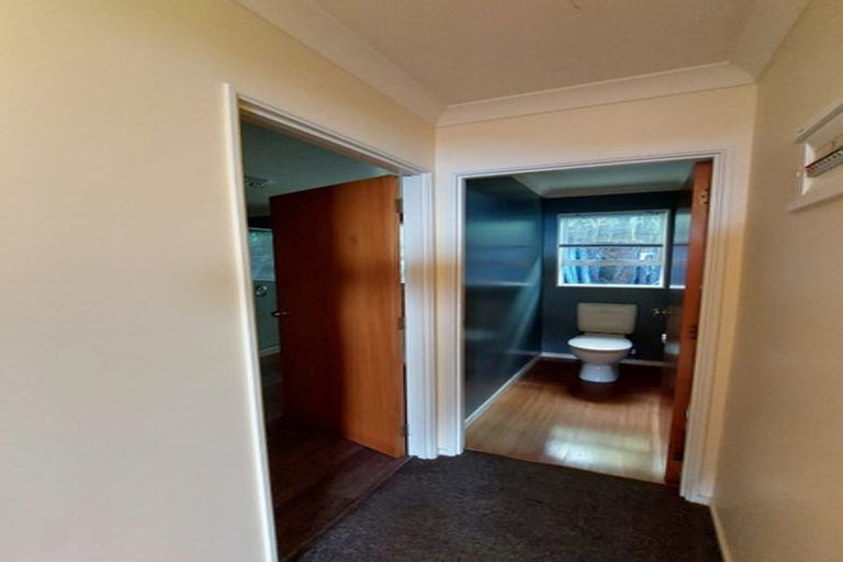 Photo of property in 25 Bayly Road, Moturoa, New Plymouth, 4310