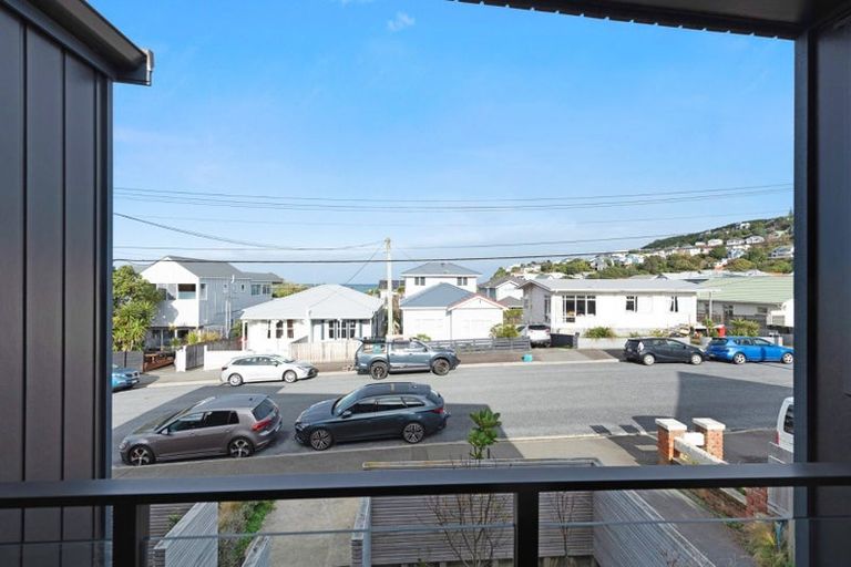 Photo of property in 20u5 Trent Street, Island Bay, Wellington, 6023