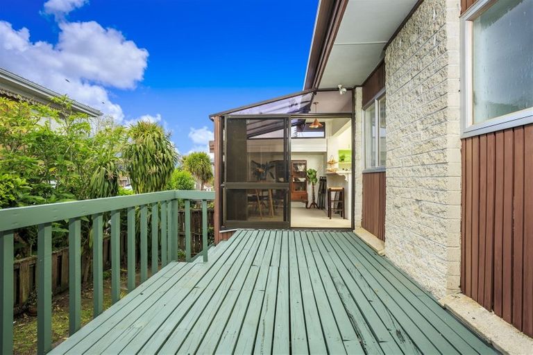 Photo of property in 2/2 Northwick Place, Hillcrest, Auckland, 0627