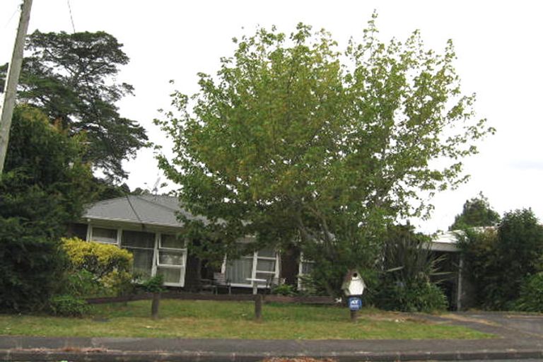 Photo of property in 54 Chippendale Crescent, Birkdale, Auckland, 0626