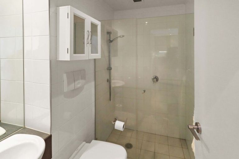 Photo of property in Sanctum Apartment, 10 Ebor Street, Te Aro, Wellington, 6011