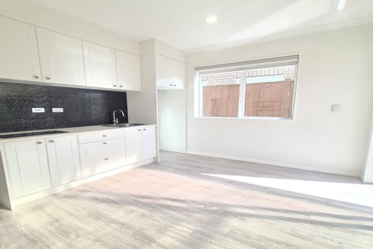 Photo of property in 5 Bruckless Drive, Flat Bush, Auckland, 2019