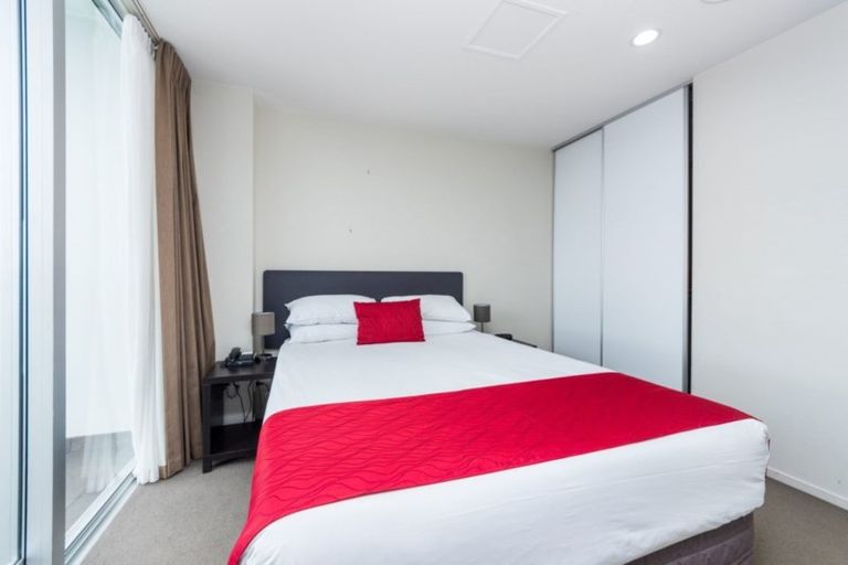 Photo of property in 402/17 Osterley Way, Manukau, Auckland, 2104