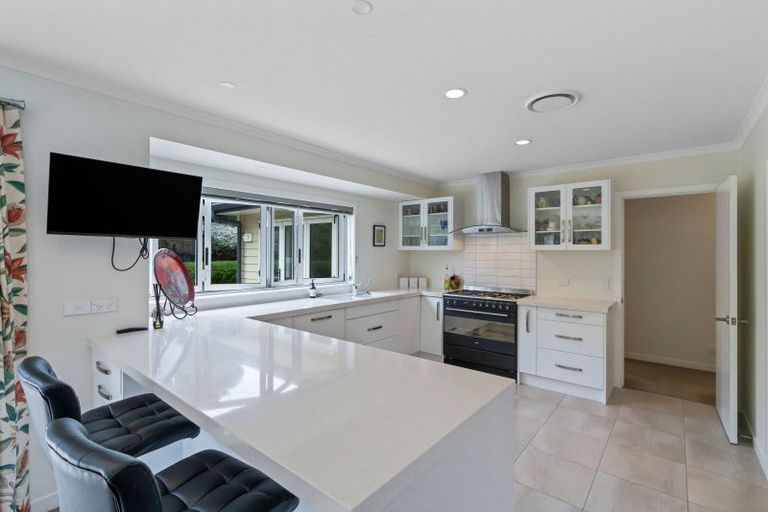 Photo of property in 11 Byron Brown Place, Otaki Beach, Otaki, 5512