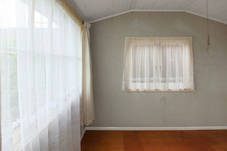 Photo of property in 46 Signal Street, Foxton Beach, Foxton, 4815