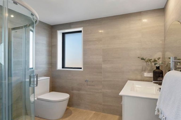 Photo of property in 28 Bowen Street, Upper Riccarton, Christchurch, 8041