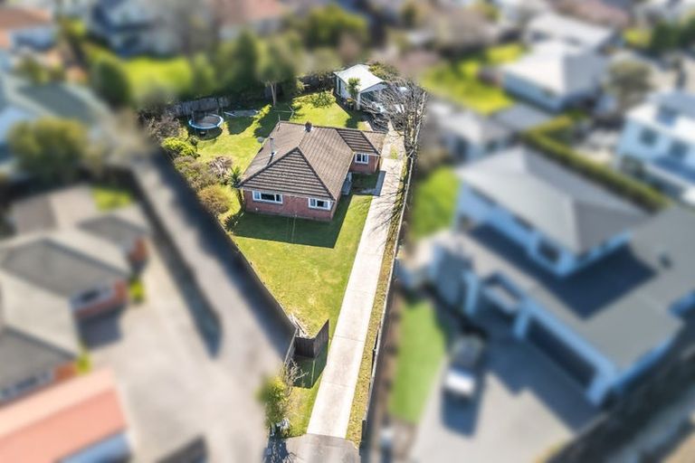 Photo of property in 12 Tavendale Place, St Albans, Christchurch, 8052