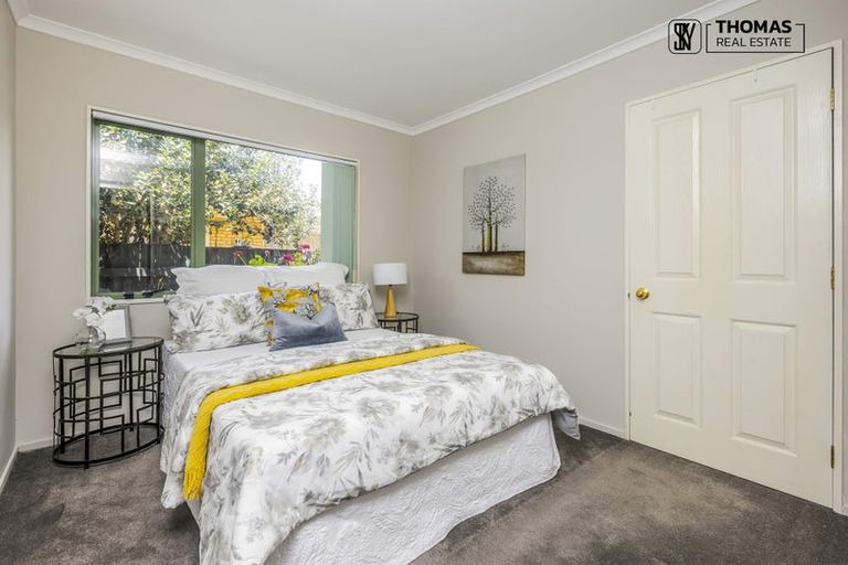 Photo of property in 5 Secoia Crescent, Mangere, Auckland, 2022