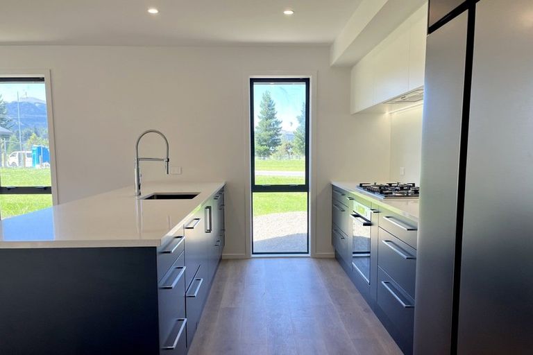 Photo of property in 2 Balfour Way, Hanmer Springs, 7334