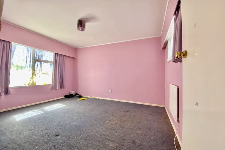 Photo of property in 5 Ihaka Place, Papatoetoe, Auckland, 2104
