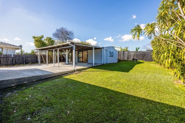 Photo of property in 52 Zelda Avenue, Clover Park, Auckland, 2023