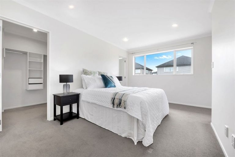 Photo of property in 56 Hughs Way, Flat Bush, Auckland, 2019