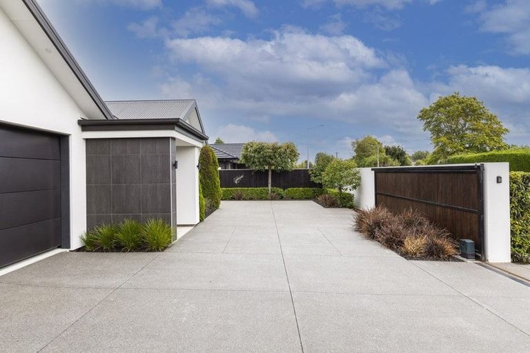 Photo of property in 135 Styx Mill Road, Casebrook, Christchurch, 8051