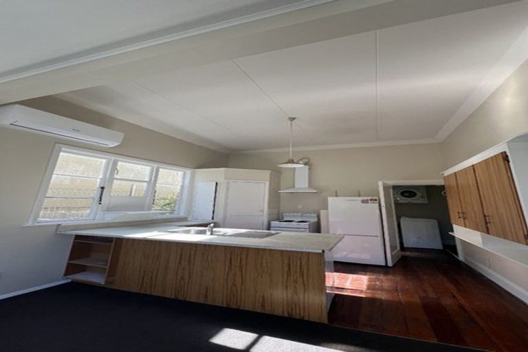 Photo of property in 429 Adelaide Road, Berhampore, Wellington, 6023