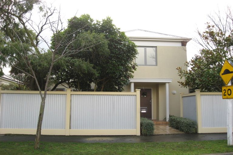 Photo of property in 1/133 Holly Road, St Albans, Christchurch, 8014