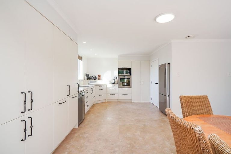 Photo of property in 10 Joseph Street, Waverley, Invercargill, 9810