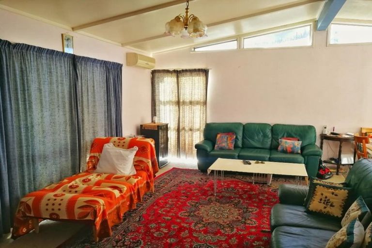 Photo of property in 79 Gardner Avenue, New Lynn, Auckland, 0600