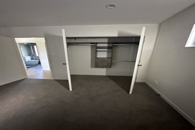 Photo of property in 17a Midgley Road, West Harbour, Auckland, 0618