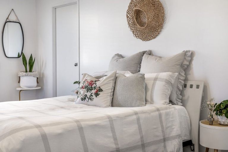 Photo of property in 16a Valley Road, Browns Bay, Auckland, 0630