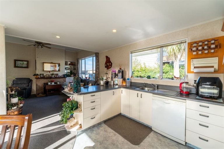 Photo of property in 14 Clyde Street, Seaview, Timaru, 7910