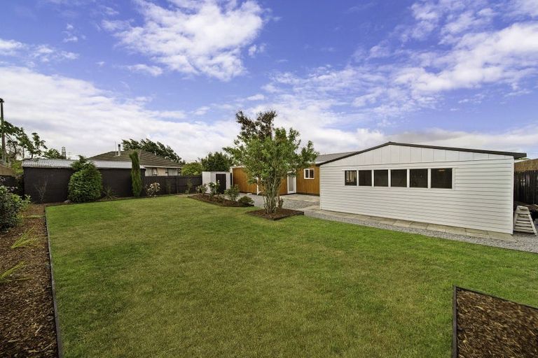 Photo of property in 15 Roberts Road, Hei Hei, Christchurch, 8042