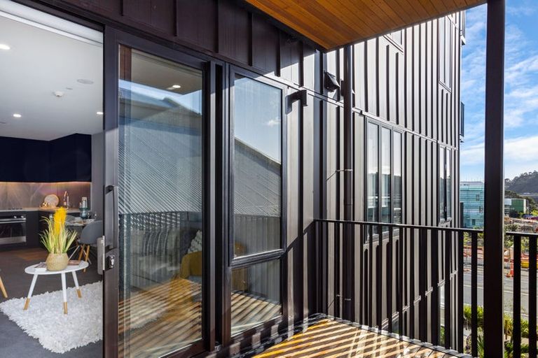 Photo of property in 203/2 Launch Road, Hobsonville, Auckland, 0616