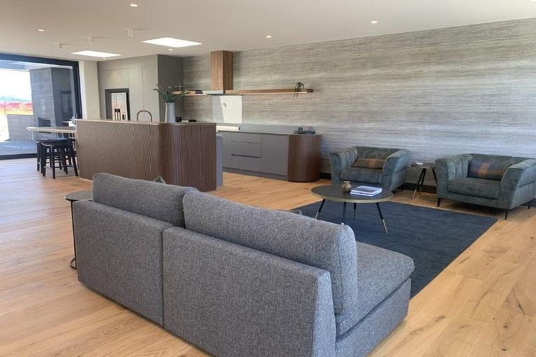 Photo of property in 27 Rubus Street, Wanaka, 9382