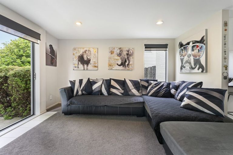 Photo of property in 19 Mcginty Street, Takanini, 2112