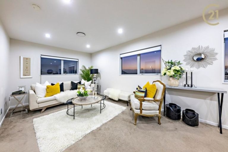 Photo of property in 134 Keri Vista Rise, Papakura, 2110