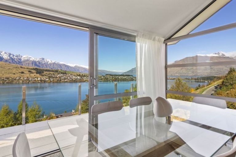 Photo of property in 1/11 Gum Lane, Queenstown, 9300