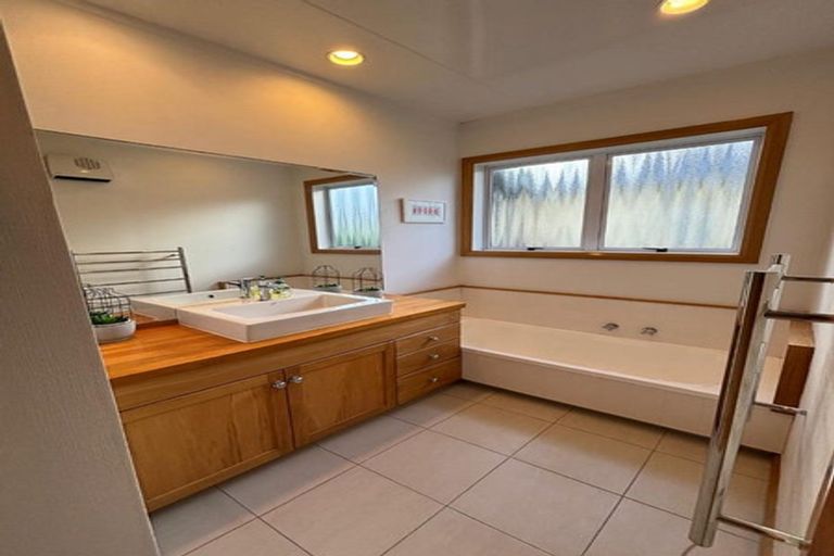 Photo of property in 29 Rogan Street, New Plymouth, 4310