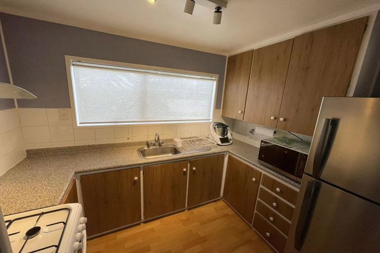 Photo of property in 108 Kemp Road, Massey, Auckland, 0614